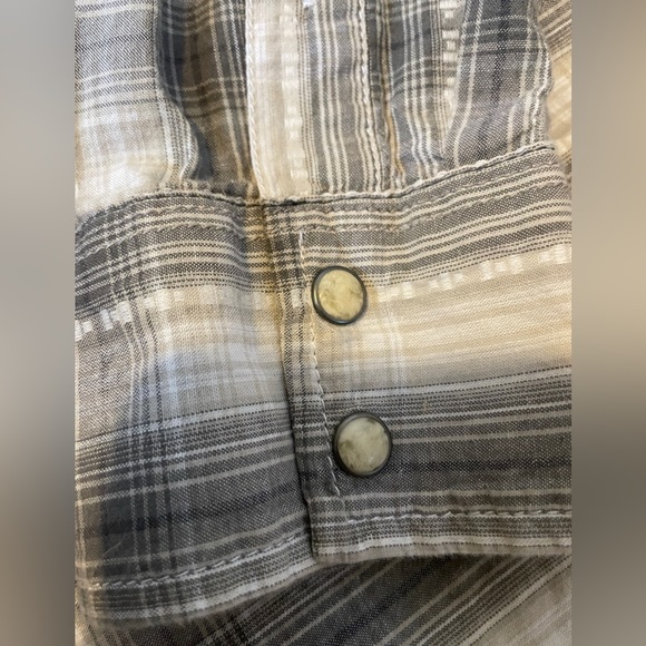 Vintage Men’s Lucky Plaid Snap Front Long Sleeved Shirt. Size Large. Gray&Cream. - Picture 5 of 6